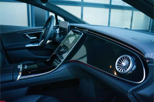 Mercedes-Benz EQE (2025) thumbnail 19