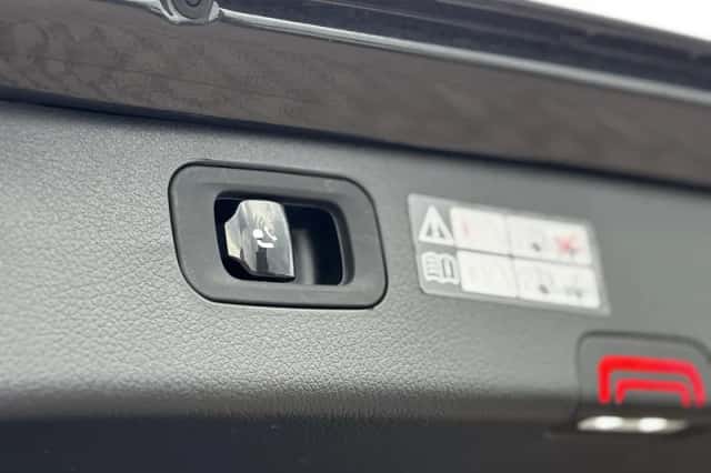 Mercedes-Benz C-Klasse (2025) thumbnail 12