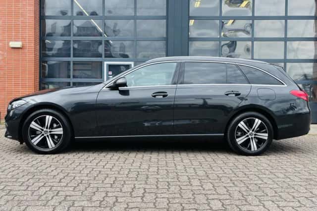Mercedes-Benz C-Klasse (2025) thumbnail 3
