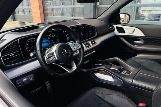 Mercedes-Benz GLE (2022) thumbnail 16