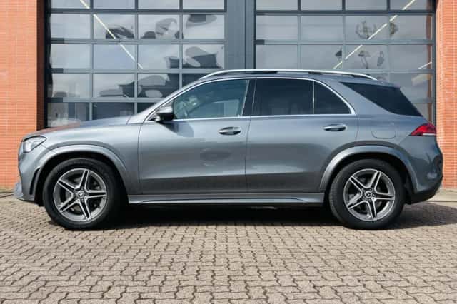 Mercedes-Benz GLE (2022) thumbnail 4