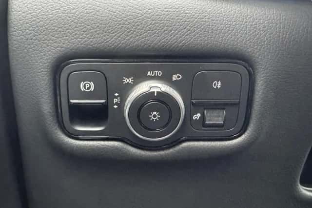Mercedes-Benz V-Klasse (2024) thumbnail 28