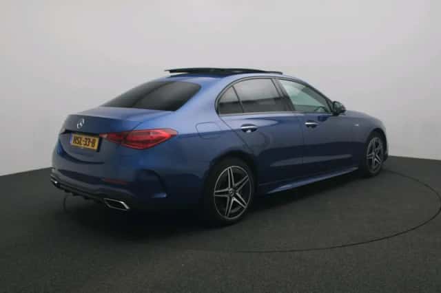 Mercedes-Benz C-Klasse (2025) thumbnail 2