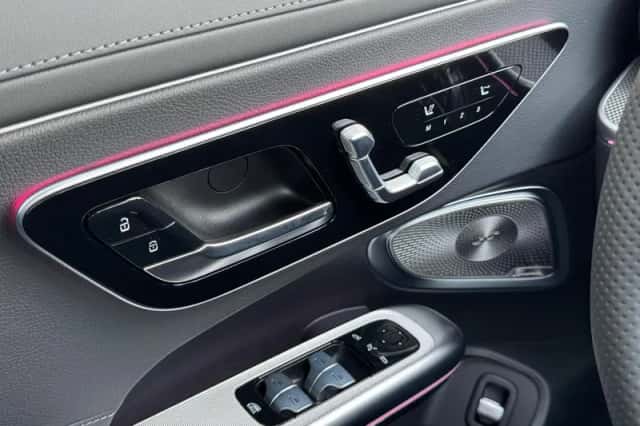 Mercedes-Benz CLE (2025) thumbnail 12