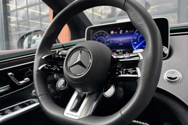 Mercedes-Benz EQE (2024) thumbnail 20