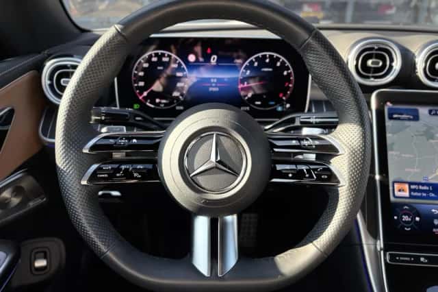 Mercedes-Benz CLE (2024) thumbnail 16