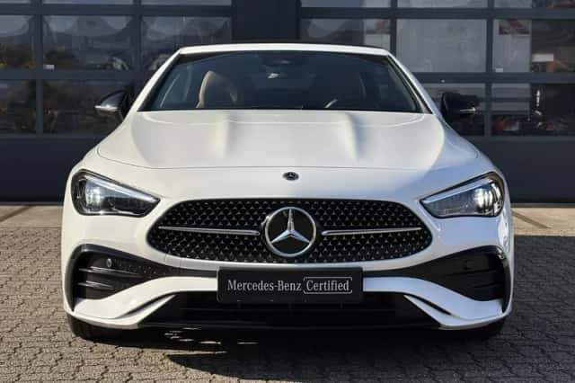 Mercedes-Benz CLE (2024) thumbnail 4