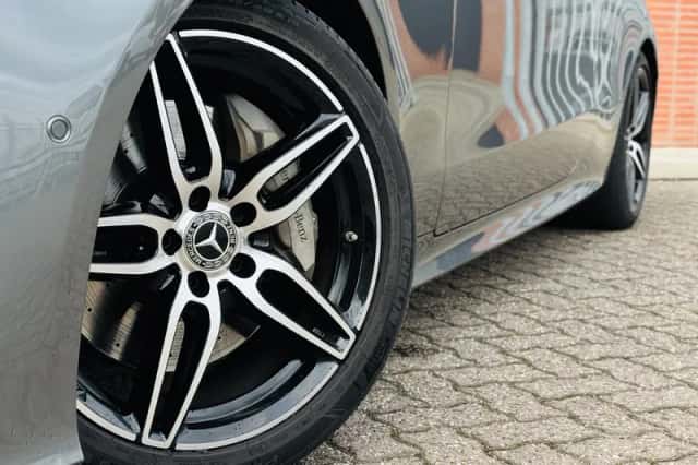 Mercedes-Benz E-Klasse (2018) thumbnail 2