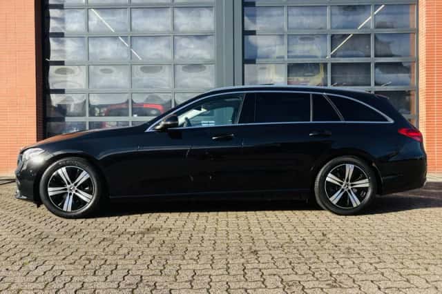 Mercedes-Benz C-Klasse (2024) thumbnail 3
