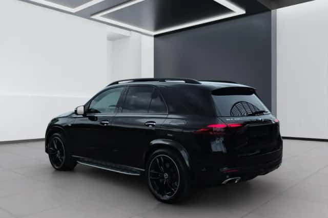 Mercedes-Benz GLE (2025) thumbnail 4