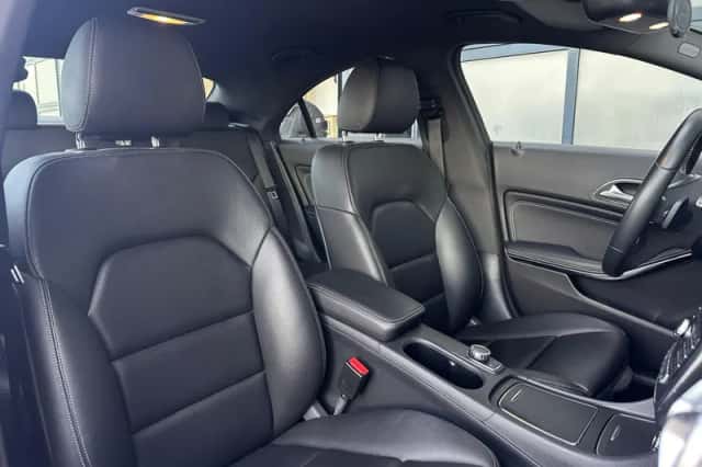 Mercedes-Benz CLA-Klasse (2017) thumbnail 14