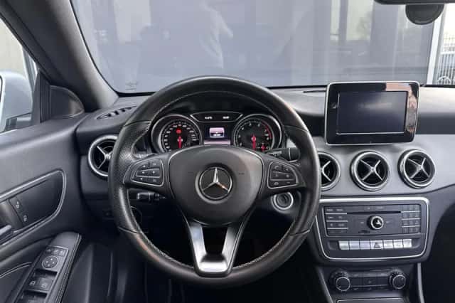 Mercedes-Benz CLA-Klasse (2017) thumbnail 10