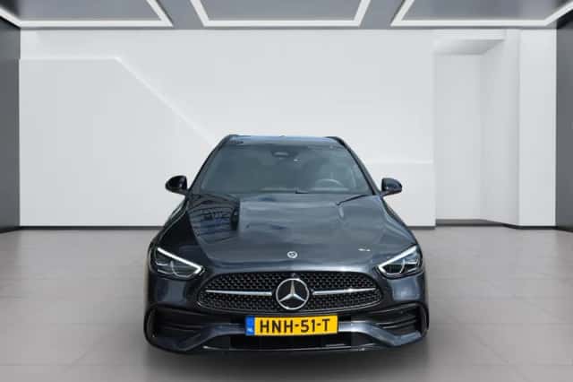 Mercedes-Benz C-Klasse (2025) thumbnail 1