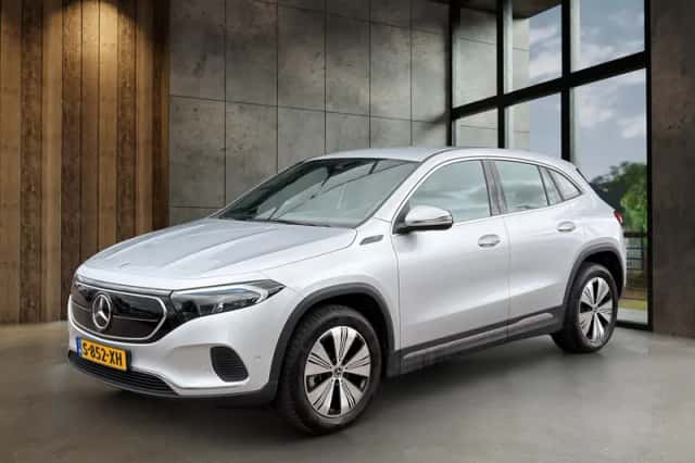 Mercedes-Benz EQA (2022) thumbnail 1