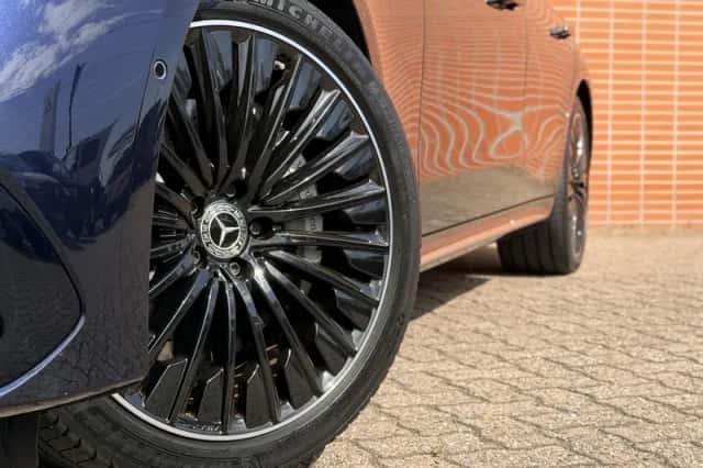 Mercedes-Benz E-Klasse (2024) thumbnail 3