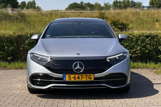 Mercedes-Benz EQS (2023) thumbnail 4