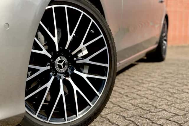 Mercedes-Benz S-Klasse (2021) thumbnail 2