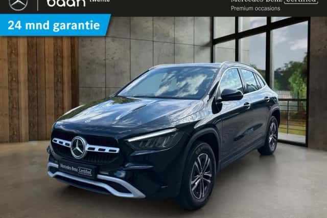 Mercedes-Benz GLA (2024) thumbnail 1