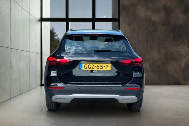Mercedes-Benz GLA (2024) thumbnail 5