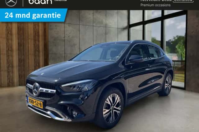 Mercedes-Benz GLA (2024) thumbnail 1