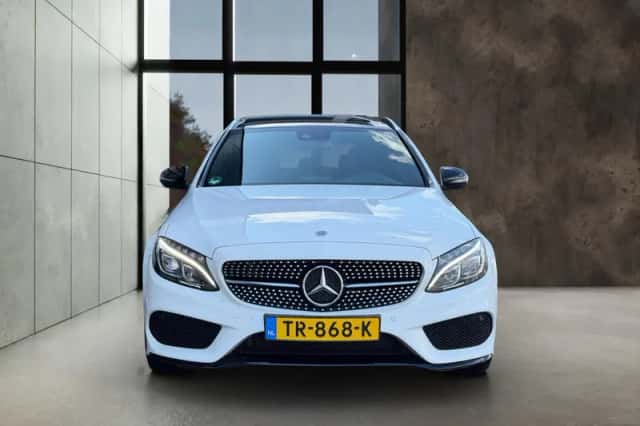 Mercedes-Benz C-Klasse (2016) thumbnail 2
