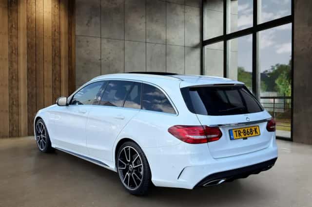Mercedes-Benz C-Klasse (2016) thumbnail 4