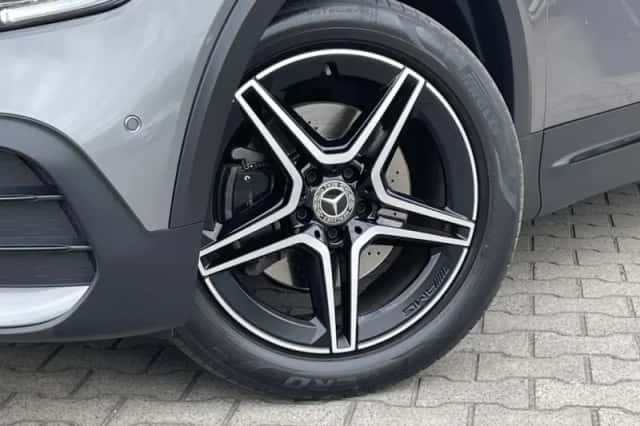 Mercedes-Benz GLB-Klasse (2021) thumbnail 2