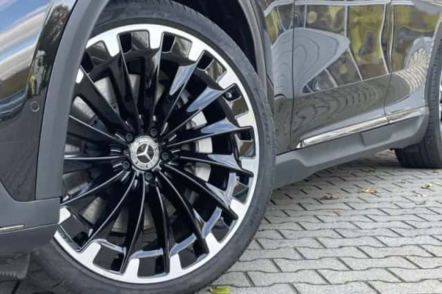 Mercedes-Benz EQE (2025) thumbnail 2