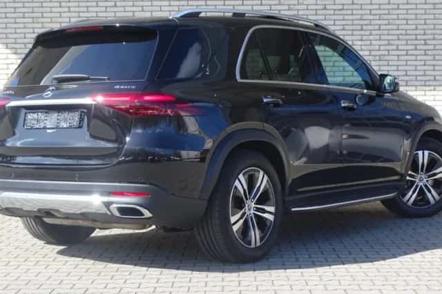 Mercedes-Benz GLE (2025) thumbnail 4
