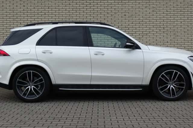 Mercedes-Benz GLE (2021) thumbnail 4
