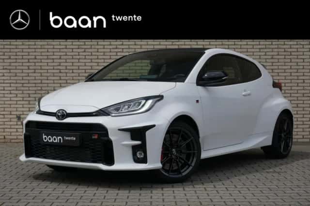 Toyota Yaris (2022) thumbnail 1