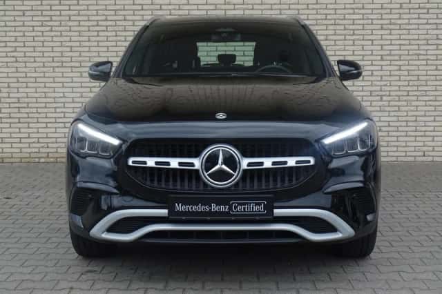 Mercedes-Benz GLA (2024) thumbnail 3