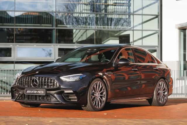 Mercedes-Benz C-Klasse (2023) thumbnail 2