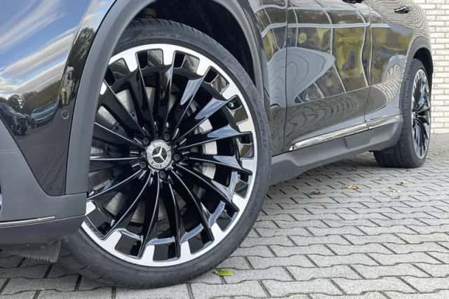 Mercedes-Benz EQE (2025) thumbnail 2