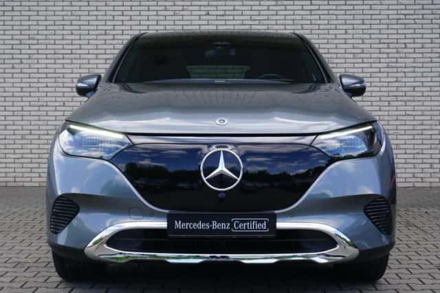 Mercedes-Benz EQE (2023) thumbnail 3