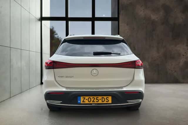 Mercedes-Benz EQA (2024) thumbnail 6