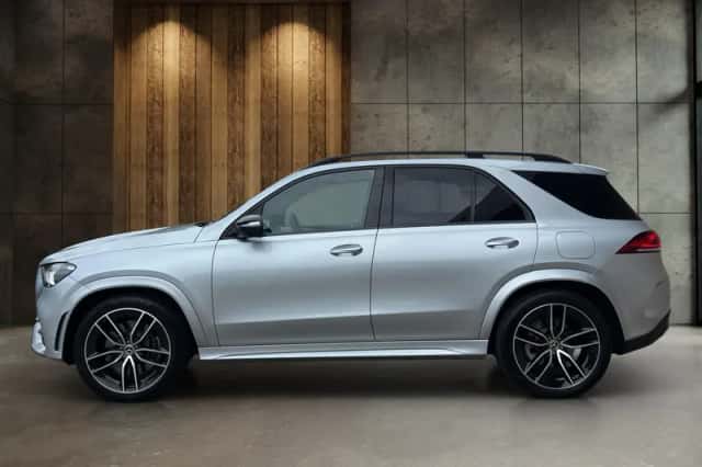 Mercedes-Benz GLE (2022) thumbnail 3