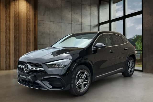 Mercedes-Benz GLA (2023) thumbnail 3