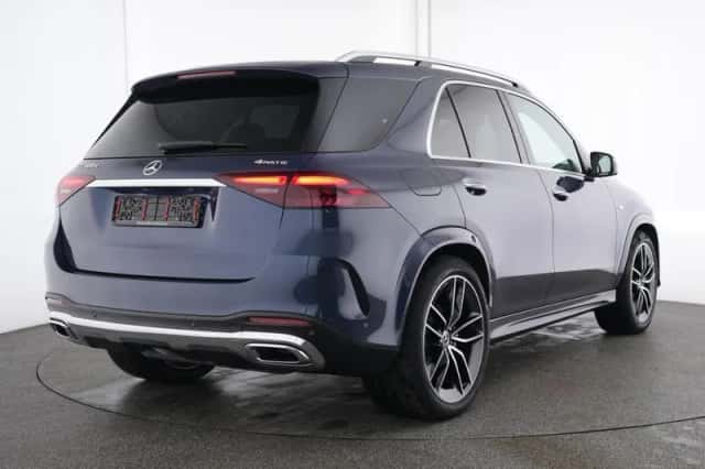 Mercedes-Benz GLE (2025) thumbnail 3