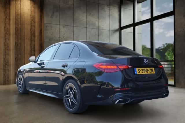 Mercedes-Benz C-Klasse (2023) thumbnail 4