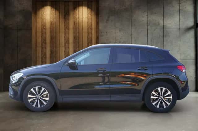 Mercedes-Benz GLA (2020) thumbnail 2