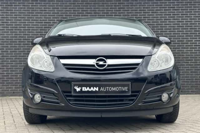 Opel Corsa (2006) thumbnail 5