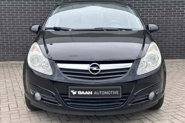 Opel Corsa (2006) thumbnail 6