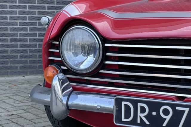 Triumph TR (1967) thumbnail 14