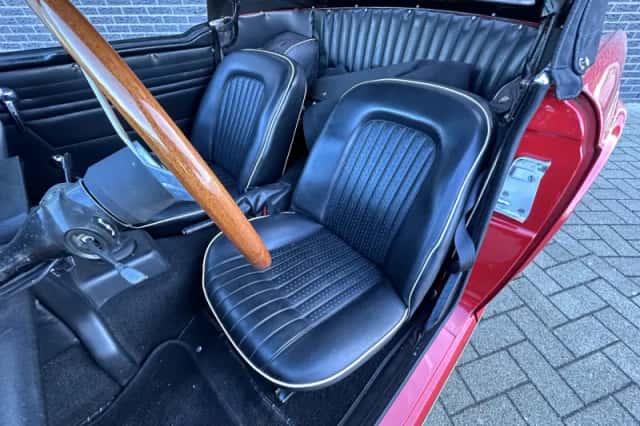 Triumph TR (1967) thumbnail 3