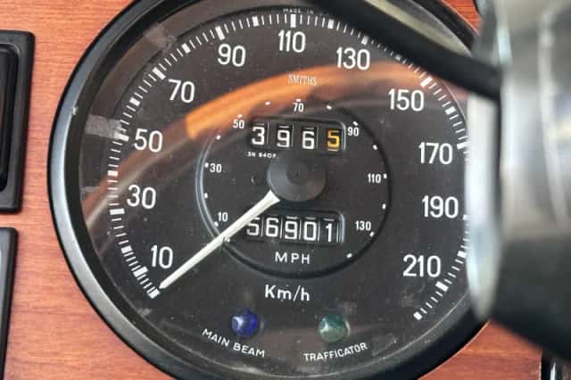 Triumph TR (1967) thumbnail 29