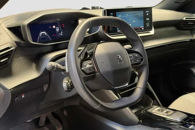 Peugeot 2008 (2023) thumbnail 3