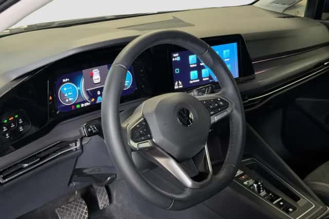 Volkswagen Golf (2020) thumbnail 3