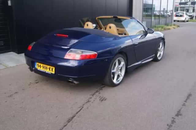 Porsche 911 (2001) thumbnail 6