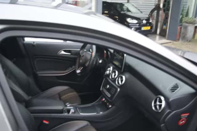 Mercedes-Benz A-Klasse (2018) thumbnail 5